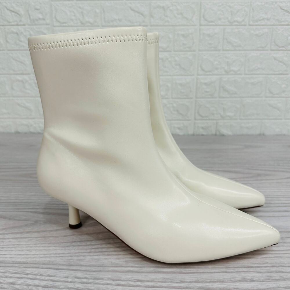 A New Day Lonnie Ankle Boots SZ 8 White Kitten Heel Stretch Side Zip Pointed Toe